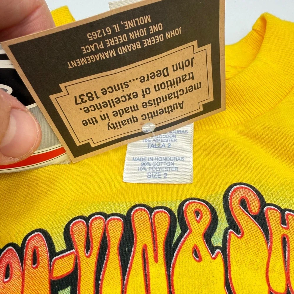 John Deere Moo‑vin & Shakin' Farm Graphic‎ Kids Tee Size 2 RC2 Racing Champions